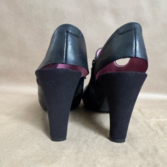 Tsubo Black Leather Sling Back 4 Heeled Booties. Size 8 - Picture 6 of 10